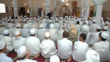 مساجدنا وأئمتنا: من الحجر الصحي إلى الحجر الإعلامي !