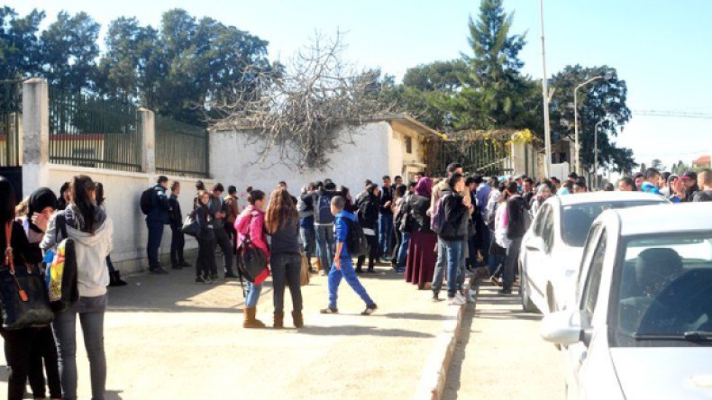 احتجاجات عارمة وتلاميذ يخرجون إلى الشارع بالبويرة