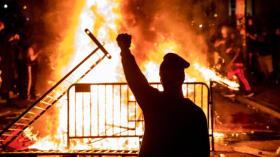 حملة رئاسية في أمريكا على وقع ثلاث أزمات فظيعة