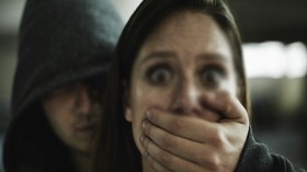 شرطيان بالزي المدني ينقذان فتاة من الإختطاف بتبسة