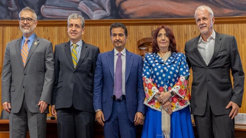 الشارقة أول ضيف شرف عربي على معرض جوادا لاهارا للكتاب