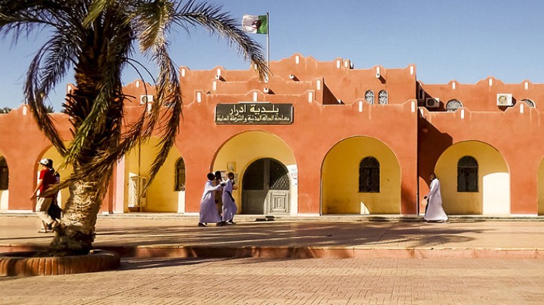 جهزنا الابتدئيات بكاميرات مراقبة لحماية التلاميذ من الاختطاف والعنف