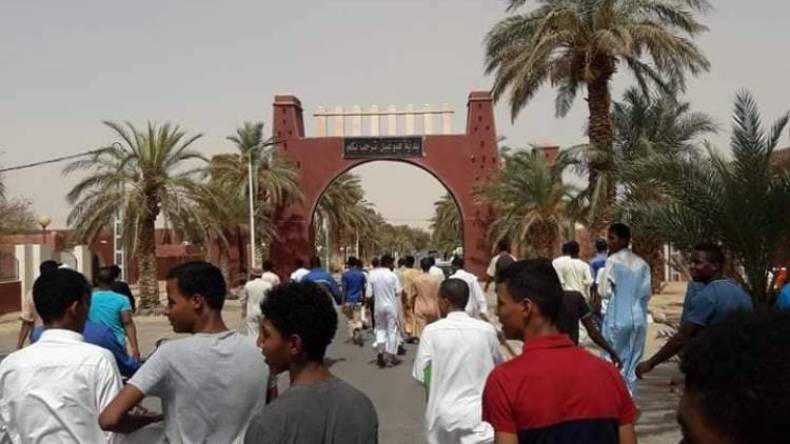 احتجاجات بأدرار بسبب ملف الشغل والسكن