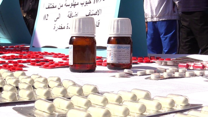 5 تونسيات يقدن شبكة لتهريب الدواء نحو الجزائر