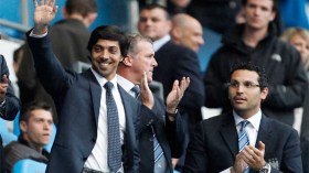 استثمار العرب في أندية أوروبا.. نجاحات رياضية وعوائد مالية