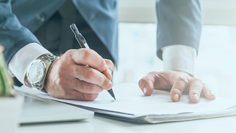 استقالة 10 أعضاء من مجلس بلدية آيت لعزيز من حزب الأرندي بالبويرة