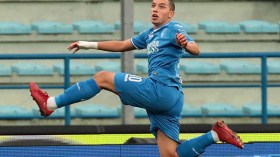 غلطة ساراي يرفع عرضه للفوز بخدمات بن ناصر