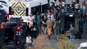 السلطات التركية تعتقل 85 عسكريا بتهمة تدبير الانقلاب