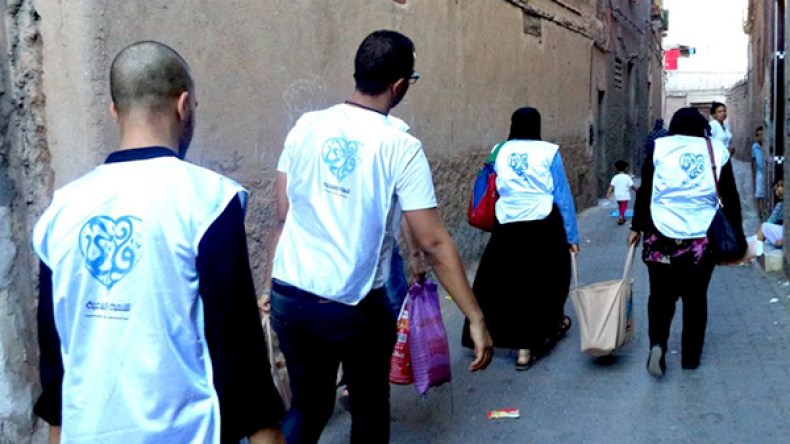 جمعيات خيرية تنافس السلطات في توزيع الطرود الغذائية بالمسيلة