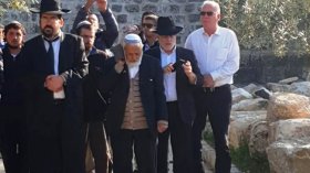 وزير إسرائيلي يقتحم الأقصى