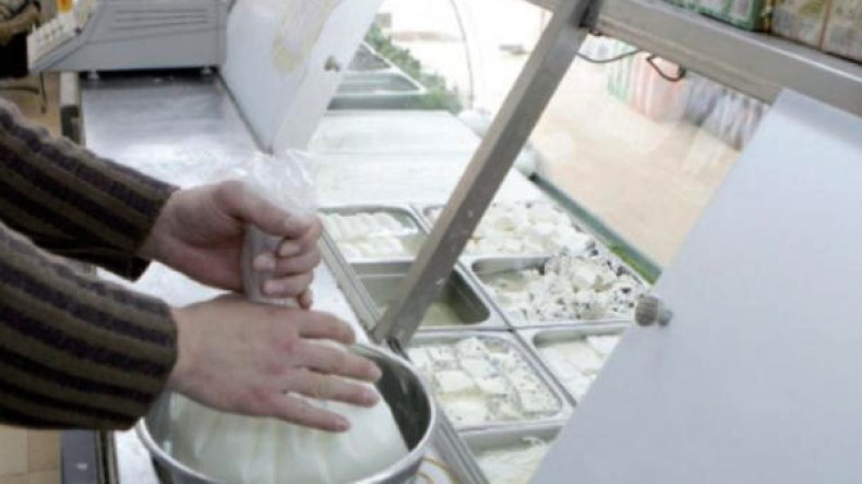 طوابير على “جبن الماعز” الطازج بحمام ملوان في البليدة