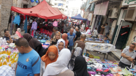 غلق عدة أسواق “مزدحمة” بالعاصمة للحد من انتشار كورونا
