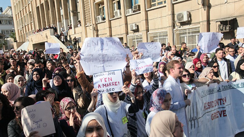 الإدارة تحرّضنا على الإضراب وشلّ المستشفيات!