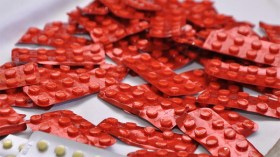 حلاق بالعاصمة يروج أقراص “الصّاروخ ” في محله