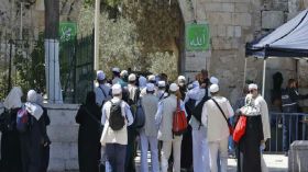 إسرائيل تعيد فتح أبواب المسجد الأقصى