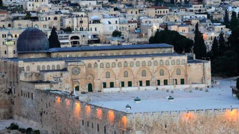 إعادة فتح الأقصى بعد عيد الفطر