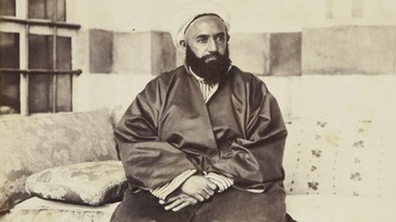 سُلالة الأبناء لها سُّلطة مراقبة فيلم الأمير عبد القادر!