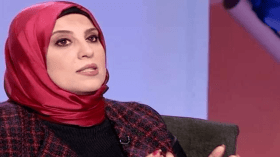 الأنثى الحقيقية ليست هي المرأة الجميلة