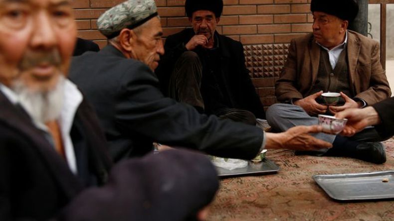 أمريكا “قلقة” إزاء قمع الصين للمسلمين