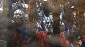 أول براءة لمرشد الإخوان وقيادات بالجماعة