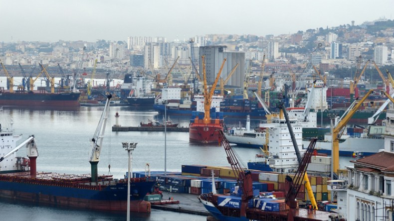 هكذا يتمّ التلاعب بقائمة 860 مادة ممنوعة من الاستيراد