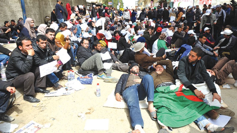 زمالي: لا إضرابات.. ولا شرعية للنقابات “الوهمية” بعد اليوم