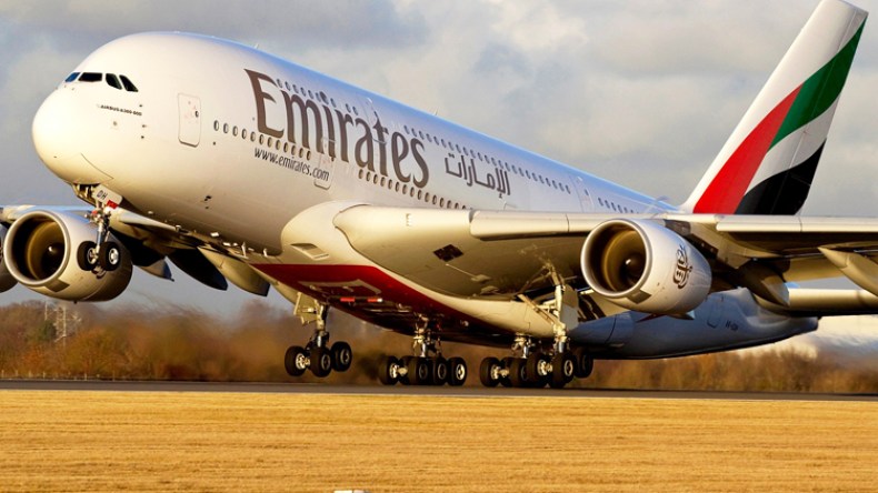 طيران الإمارات تنتهج سياسة إعفاء سخية لطمأنة العملاء
