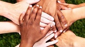 خلّوا بين الناس وميولهم