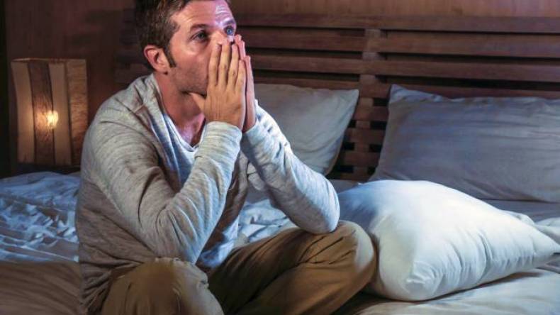 القيم الأخلاقية تضيع بين مستهزئ ومتنكر