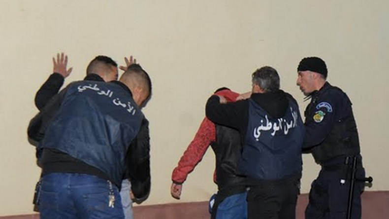 عصابة تستغل طفلا في عمليات السطو على المنازل بتبسة