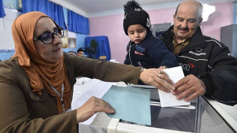 أطفال الجزائر ينتخبون ويختارون رئيسهم