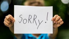 لماذا لا يعتذر الرجل؟!