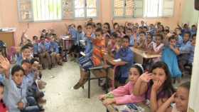 “دور حضانة” ومكتبات و”محلات الرئيس” لاستيعاب التلاميذ!