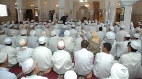 عندما ينطق الرويبضة وتنافح العاهرة عن العفة !