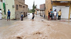 الأمطار تعزل حيا جديدا بالسويدانية وقاطنوه يطالبون بلجنة تحقيق