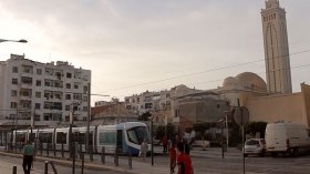 سكان حي عميروش بحسين داي يطالبون بالإنارة العمومية