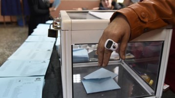 واجب معارضة تجديد الولاية لدستور مغلق