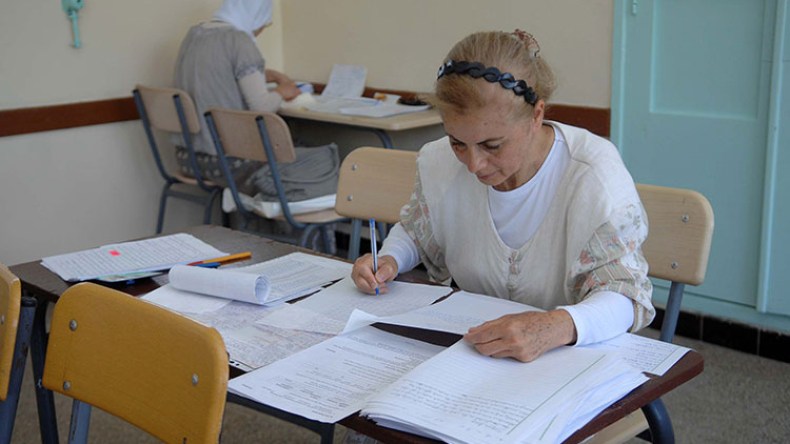 لا تسامح مع الغشاشين في البكالوريا وإلغاء الإجابات المتطابقة