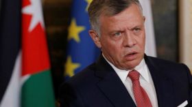 ملك الأردن يطالب بتشكيل لجنة محايدة للتحقيق في حادثة البحر الميت