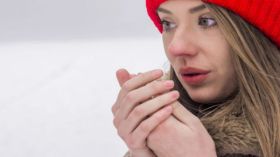 لهذا السبب أيدي النساء أكثر برودة من أيدي الرجال؟