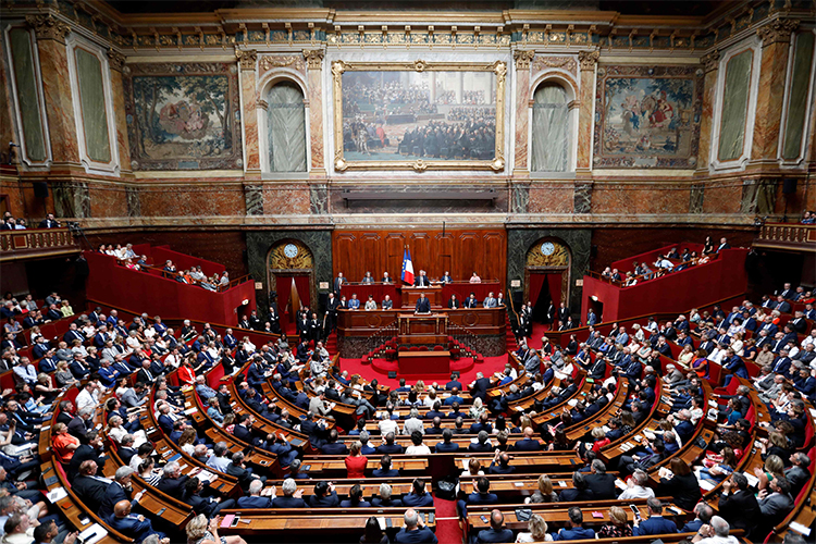 French MP Calls Upon Parliament To Stop Teaching Arabic In France