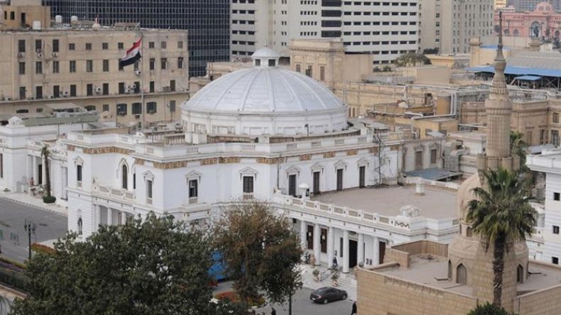 البرلمان المصري يوافق على تمديد حالة الطوارئ