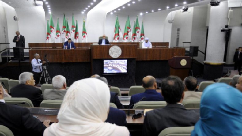 “مبادرة صلح” بين “الإخوة الأعداء” تحت قبة البرلمان!