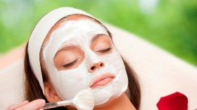 خلطات طبيعية للعناية بالبشرة المختلطة