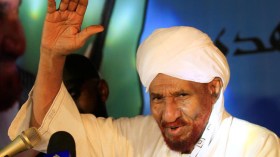 على البشير التنحي وسنعرض مقترحات لحل أزمة السودان