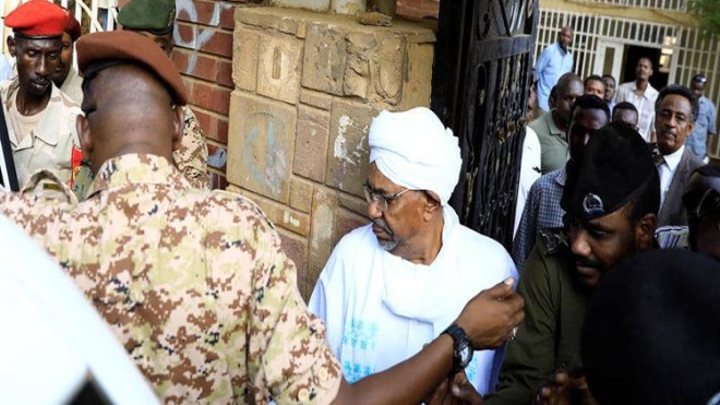 تأجيل محاكمة عمر البشير إلى 17 اوت المقبل