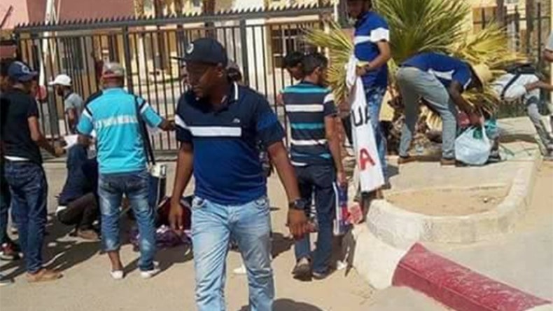 بطالو حي بني ثور يعودون للاعتصام بورقلة