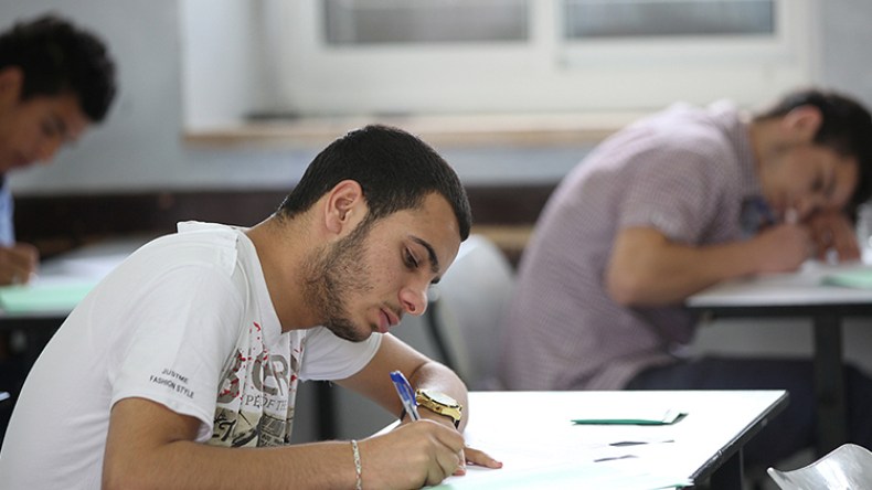 وزارة التربية تمنع “دمج” النظاميين مع الأحرار في البكالوريا