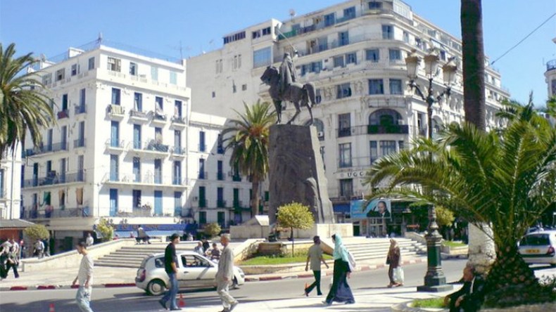 منع سير المركبات كل سهرة جمعة بشوارع الجزائر الوسطى