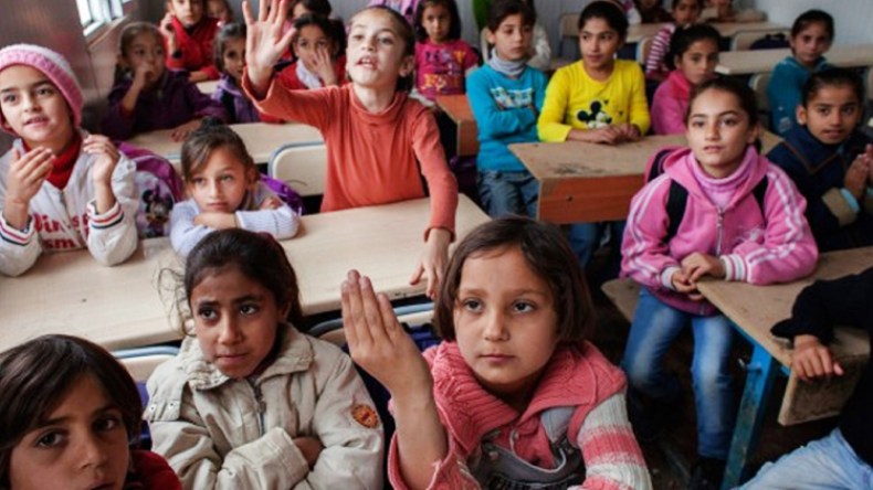 استلام هياكل تربوية لتخفيف الضغط على الأقسام بالبليدة